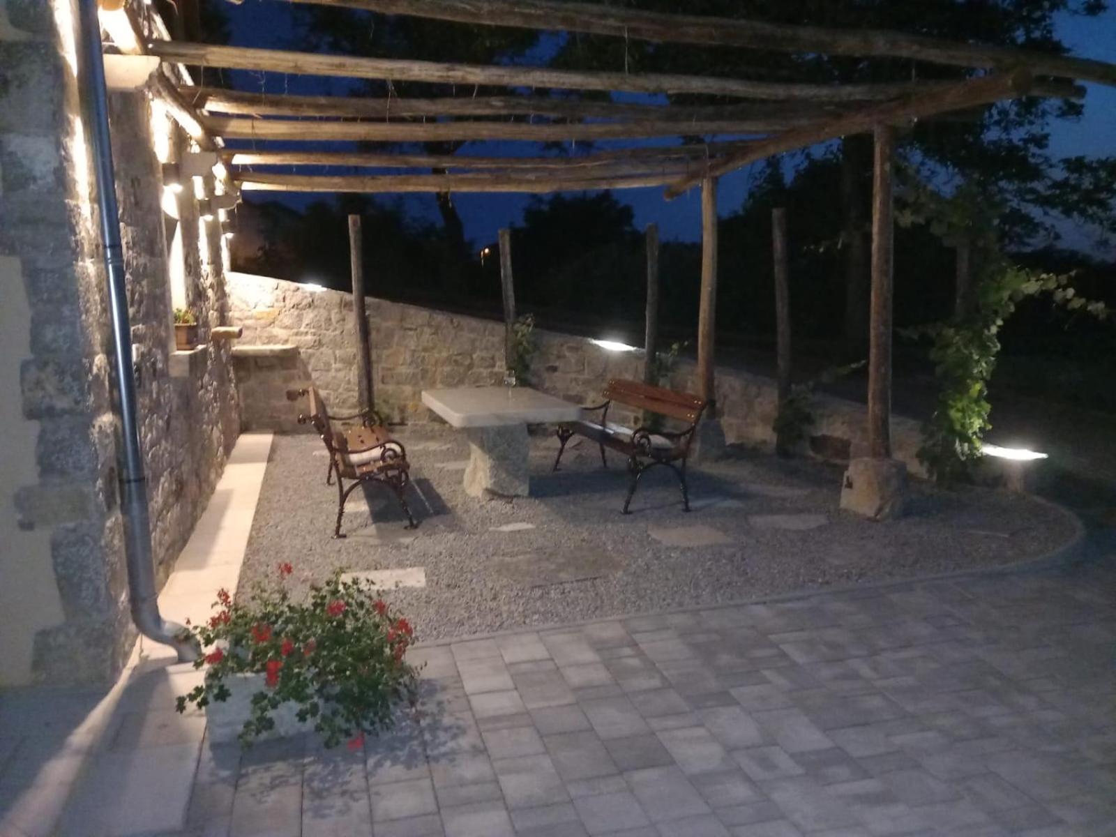 G House Hotel Dutovlje Luaran gambar