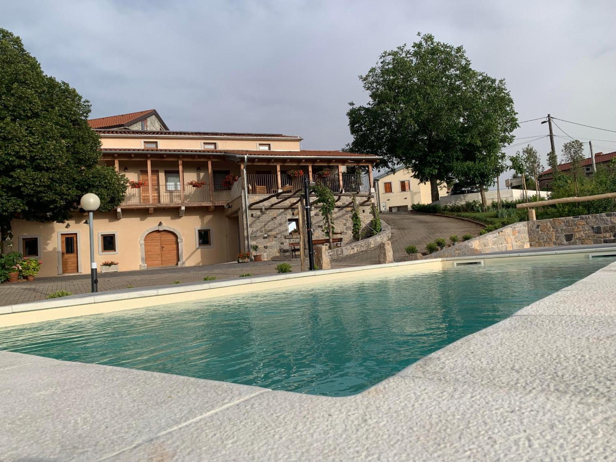 G House Hotel Dutovlje Luaran gambar